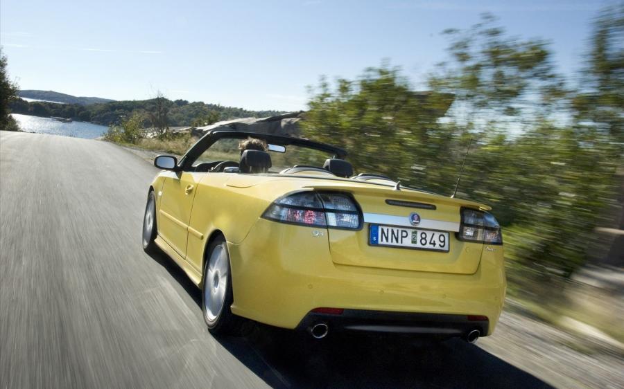  Saab 9-3 Convertible Yellow Edition 2008 года  (фото 3 из 12)